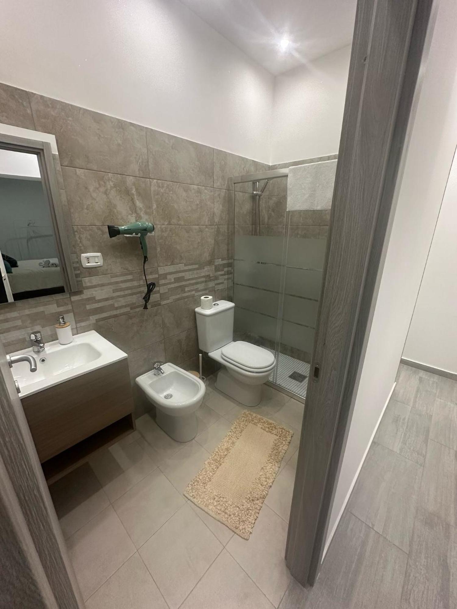 House Luroke Apartment Катания Екстериор снимка